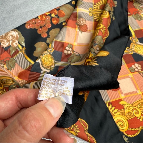 Unbranded Black Orange Made In Italy Square Polyester Scarf 30 x 30” - Picture 5 of 5